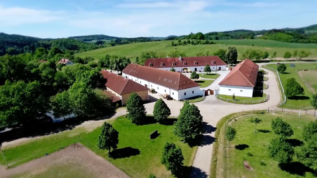 DJ na svatbu BenešovBarokní Statek Benice