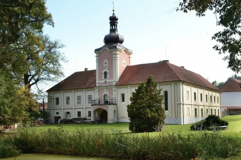 Svatební místa Benešov a okolí Zámek Lešany