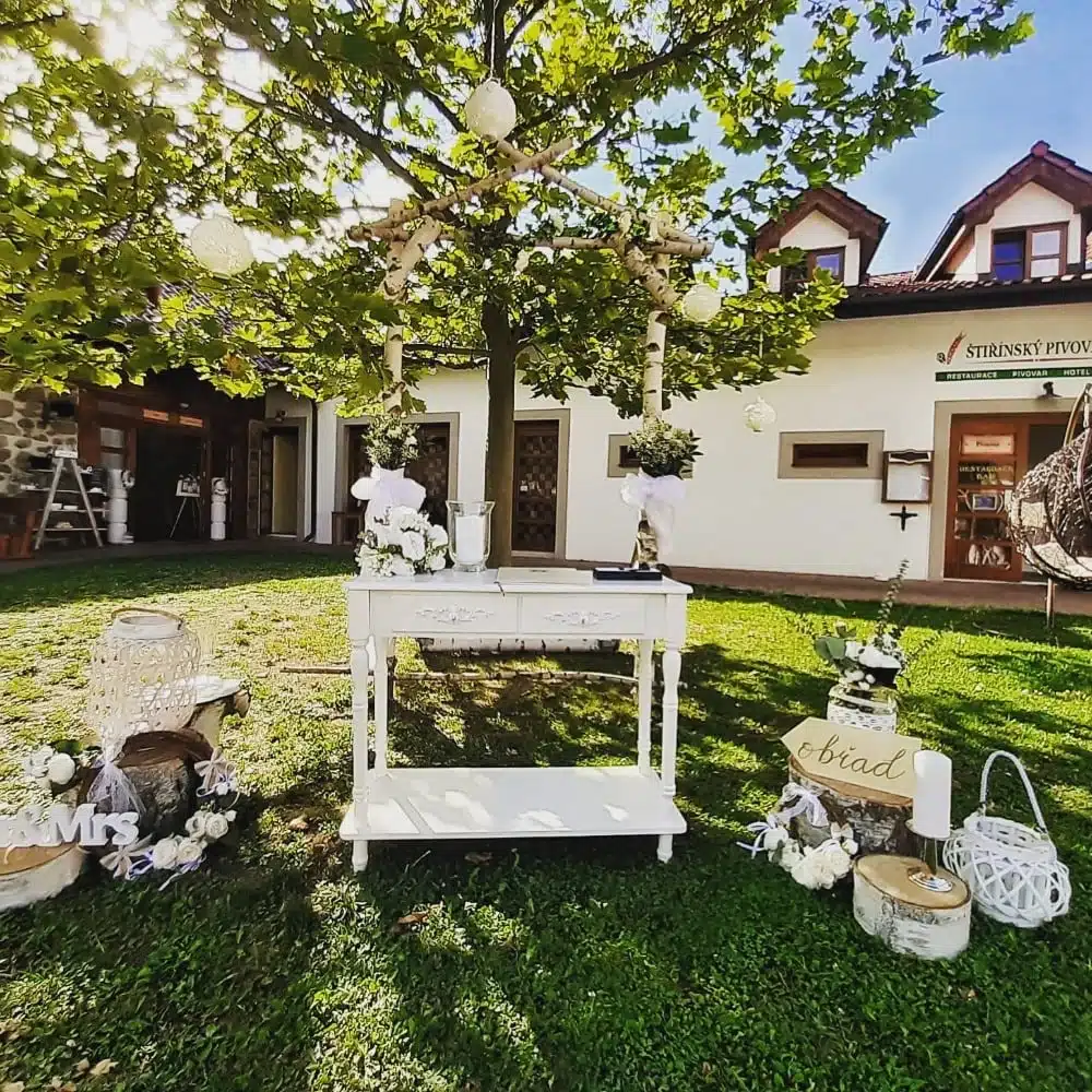 Štiřínská stodola-DJ Martin Samek